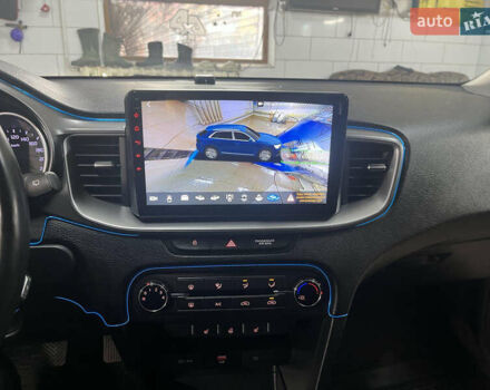 Синий Киа Сид, объемом двигателя 1.59 л и пробегом 77 тыс. км за 15200 $, фото 14 на Automoto.ua