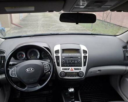 Синий Киа Сид, объемом двигателя 1.99 л и пробегом 270 тыс. км за 5600 $, фото 12 на Automoto.ua