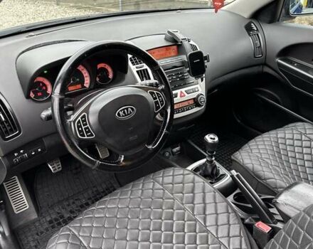 Синий Киа Сид, объемом двигателя 2 л и пробегом 240 тыс. км за 4990 $, фото 24 на Automoto.ua