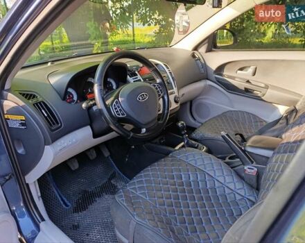Синий Киа Сид, объемом двигателя 1.59 л и пробегом 208 тыс. км за 5700 $, фото 3 на Automoto.ua
