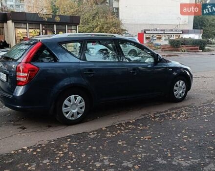 Синий Киа Сид, объемом двигателя 1.59 л и пробегом 251 тыс. км за 4250 $, фото 1 на Automoto.ua