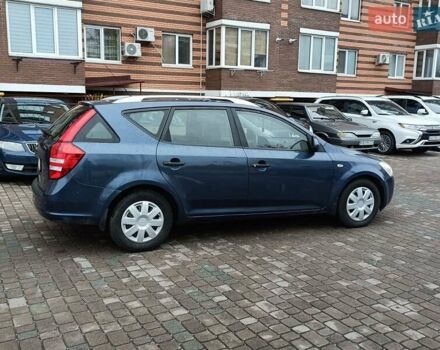 Синий Киа Сид, объемом двигателя 1.6 л и пробегом 251 тыс. км за 4000 $, фото 6 на Automoto.ua