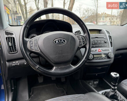 Синий Киа Сид, объемом двигателя 1.4 л и пробегом 228 тыс. км за 6500 $, фото 12 на Automoto.ua