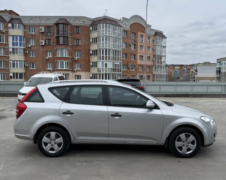 Синий Киа Сид, объемом двигателя 1.6 л и пробегом 170 тыс. км за 6500 $, фото 4 на Automoto.ua