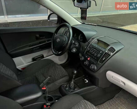 Синий Киа Сид, объемом двигателя 1.59 л и пробегом 144 тыс. км за 5850 $, фото 20 на Automoto.ua