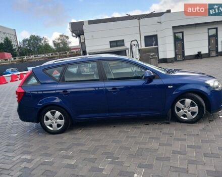 Синій Кіа Сід, об'ємом двигуна 1.58 л та пробігом 257 тис. км за 5700 $, фото 5 на Automoto.ua