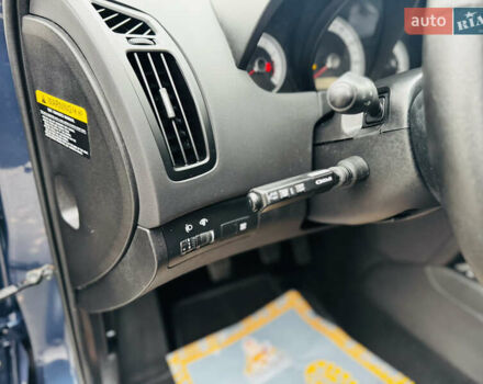 Синій Кіа Сід, об'ємом двигуна 1.6 л та пробігом 270 тис. км за 5250 $, фото 34 на Automoto.ua