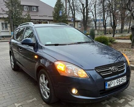 Синий Киа Сид, объемом двигателя 1.6 л и пробегом 350 тыс. км за 2450 $, фото 2 на Automoto.ua