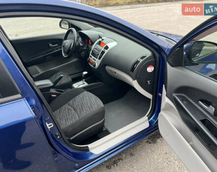 Синій Кіа Сід, об'ємом двигуна 1.59 л та пробігом 220 тис. км за 6200 $, фото 9 на Automoto.ua