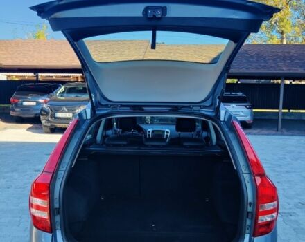 Синій Кіа Сід, об'ємом двигуна 1.4 л та пробігом 182 тис. км за 6250 $, фото 6 на Automoto.ua