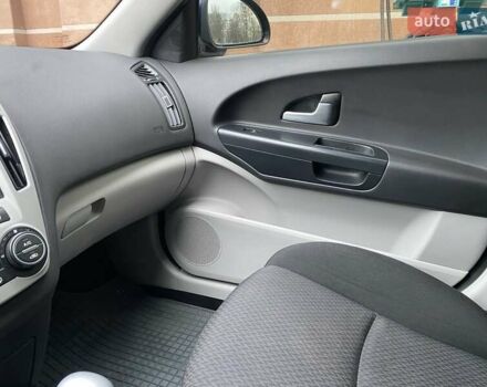 Синий Киа Сид, объемом двигателя 1.98 л и пробегом 153 тыс. км за 8200 $, фото 22 на Automoto.ua