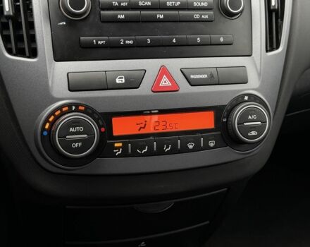 Синий Киа Сид, объемом двигателя 1.4 л и пробегом 228 тыс. км за 6500 $, фото 20 на Automoto.ua