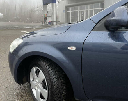 Синий Киа Сид, объемом двигателя 1.4 л и пробегом 200 тыс. км за 6200 $, фото 4 на Automoto.ua