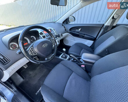 Синий Киа Сид, объемом двигателя 0 л и пробегом 222 тыс. км за 5550 $, фото 13 на Automoto.ua