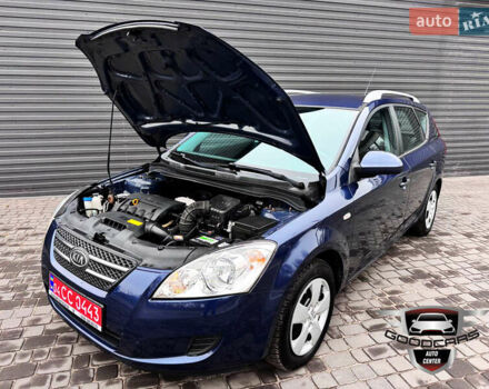 Синій Кіа Сід, об'ємом двигуна 1.4 л та пробігом 180 тис. км за 6400 $, фото 7 на Automoto.ua
