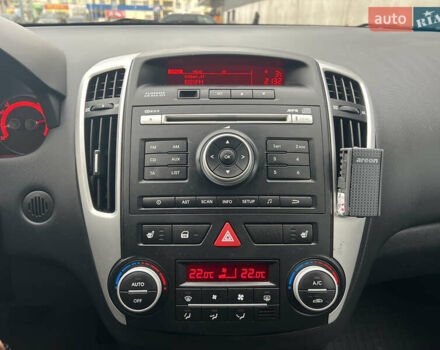 Синий Киа Сид, объемом двигателя 1.58 л и пробегом 278 тыс. км за 5600 $, фото 15 на Automoto.ua