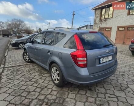 Синий Киа Сид, объемом двигателя 1.4 л и пробегом 235 тыс. км за 5000 $, фото 2 на Automoto.ua