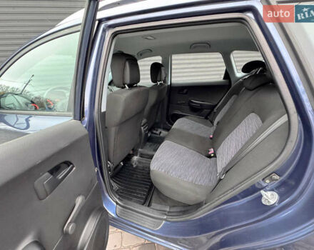 Синій Кіа Сід, об'ємом двигуна 1.4 л та пробігом 180 тис. км за 6400 $, фото 5 на Automoto.ua