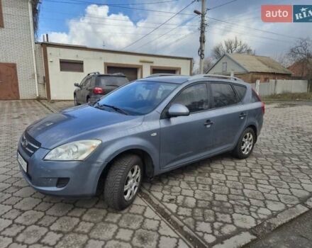 Синий Киа Сид, объемом двигателя 1.4 л и пробегом 235 тыс. км за 5000 $, фото 1 на Automoto.ua