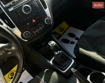 Синий Киа Сид, объемом двигателя 1.58 л и пробегом 325 тыс. км за 5600 $, фото 18 на Automoto.ua