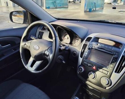 Синий Киа Сид, объемом двигателя 1.4 л и пробегом 217 тыс. км за 6200 $, фото 35 на Automoto.ua