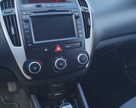 Синий Киа Сид, объемом двигателя 1.4 л и пробегом 217 тыс. км за 6000 $, фото 16 на Automoto.ua