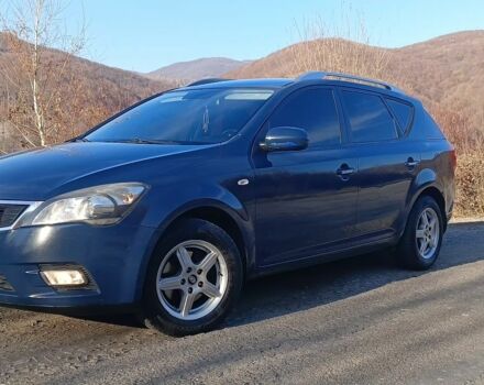 Синий Киа Сид, объемом двигателя 1.6 л и пробегом 250 тыс. км за 6600 $, фото 2 на Automoto.ua