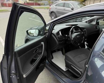 Синий Киа Сид, объемом двигателя 1.4 л и пробегом 227 тыс. км за 7650 $, фото 25 на Automoto.ua