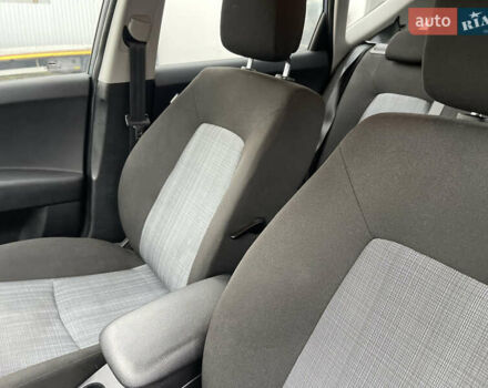 Синий Киа Сид, объемом двигателя 1.4 л и пробегом 210 тыс. км за 5250 $, фото 18 на Automoto.ua