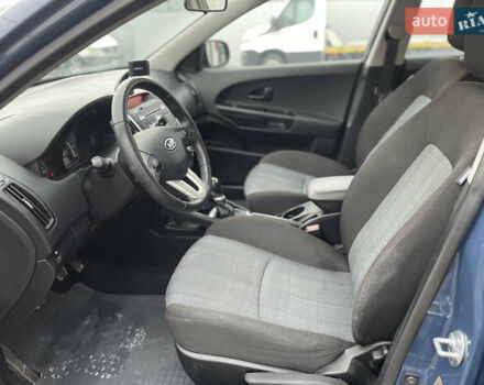 Синий Киа Сид, объемом двигателя 1.4 л и пробегом 210 тыс. км за 5250 $, фото 14 на Automoto.ua