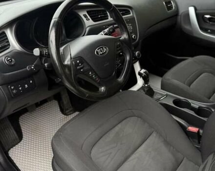 Синий Киа Сид, объемом двигателя 1.4 л и пробегом 227 тыс. км за 7650 $, фото 18 на Automoto.ua