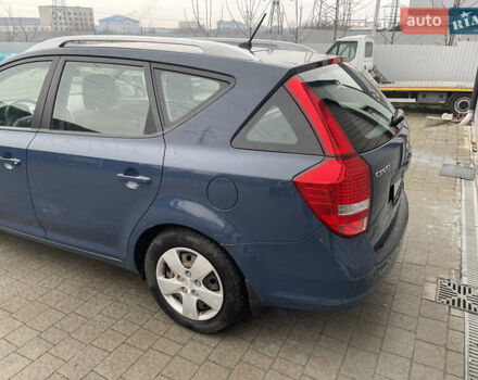 Синий Киа Сид, объемом двигателя 1.4 л и пробегом 210 тыс. км за 5250 $, фото 10 на Automoto.ua