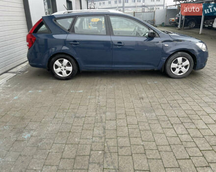 Синий Киа Сид, объемом двигателя 1.4 л и пробегом 210 тыс. км за 5250 $, фото 5 на Automoto.ua