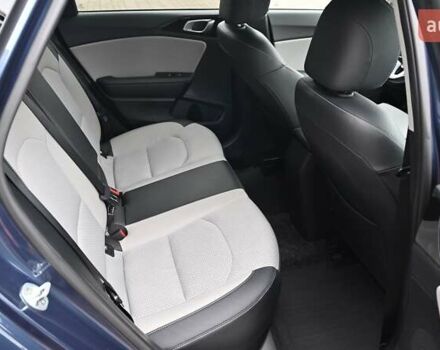 Синій Кіа Сід, об'ємом двигуна 1.59 л та пробігом 96 тис. км за 16738 $, фото 6 на Automoto.ua