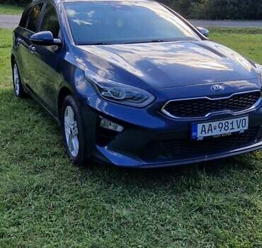 Синий Киа Сид, объемом двигателя 0 л и пробегом 225 тыс. км за 12192 $, фото 6 на Automoto.ua