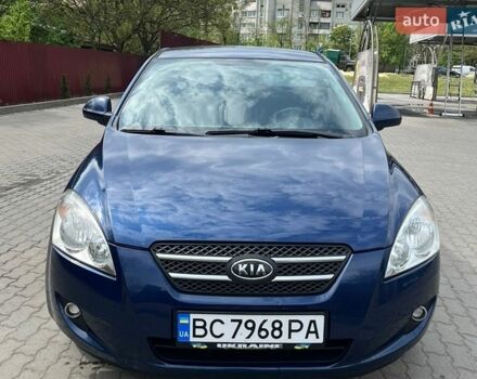 Синий Киа Сид, объемом двигателя 1.58 л и пробегом 289 тыс. км за 4400 $, фото 1 на Automoto.ua