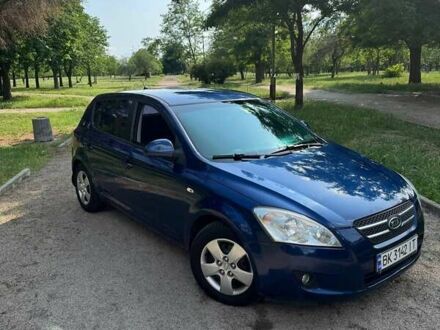 Киа Сид 2007 в Никополе на Automoto.ua Синий Киа Сид, объемом двигателя 1.59 л и пробегом 187 тыс. км за 6250 $, фото 1 на Automoto.ua