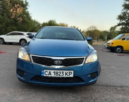 Синий Киа Сид, объемом двигателя 2 л и пробегом 160 тыс. км за 4802 $, фото 1 на Automoto.ua