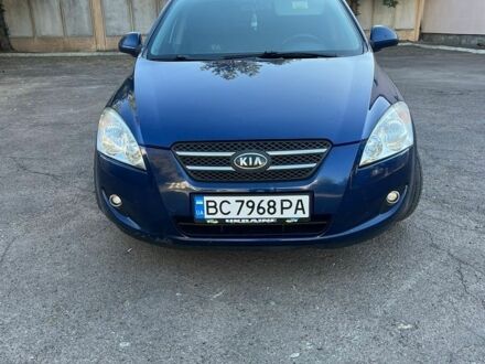 Синий Киа Сид, объемом двигателя 1.6 л и пробегом 294 тыс. км за 4200 $, фото 1 на Automoto.ua