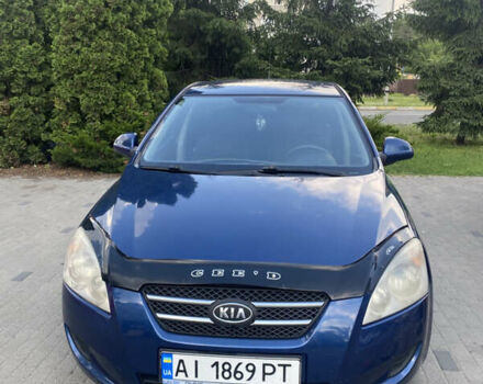 Синий Киа Сид, объемом двигателя 1.4 л и пробегом 301 тыс. км за 5000 $, фото 1 на Automoto.ua