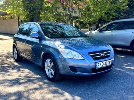 Синий Киа Сид, объемом двигателя 1.6 л и пробегом 240 тыс. км за 5000 $, фото 1 на Automoto.ua