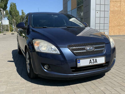 Киа Сид 2007 в Херсоне на Automoto.ua Синий Киа Сид, объемом двигателя 1.4 л и пробегом 225 тыс. км за 6000 $, фото 1 на Automoto.ua