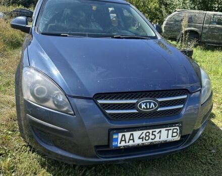 Синій Кіа Сід, об'ємом двигуна 1.6 л та пробігом 400 тис. км за 3813 $, фото 1 на Automoto.ua