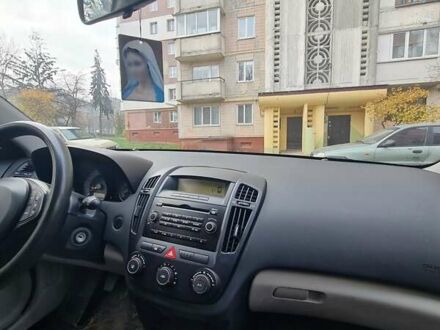 Синий Киа Сид, объемом двигателя 1.58 л и пробегом 260 тыс. км за 5250 $, фото 1 на Automoto.ua