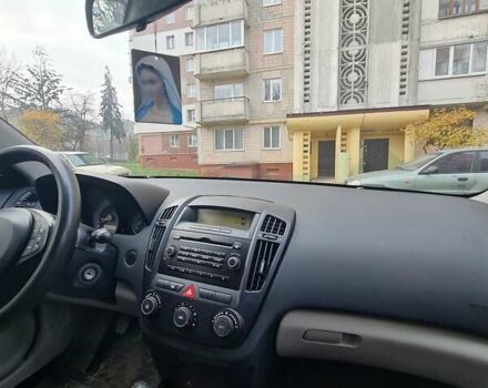 Синий Киа Сид, объемом двигателя 1.58 л и пробегом 260 тыс. км за 5250 $, фото 1 на Automoto.ua