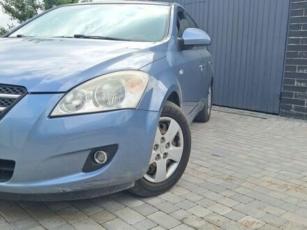 Синій Кіа Сід, об'ємом двигуна 1.4 л та пробігом 220 тис. км за 3950 $, фото 1 на Automoto.ua