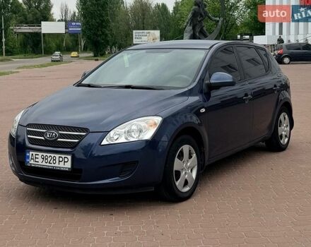 Синий Киа Сид, объемом двигателя 1.4 л и пробегом 170 тыс. км за 5600 $, фото 1 на Automoto.ua