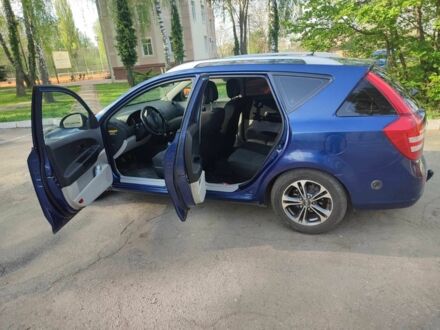 Синий Киа Сид, объемом двигателя 1.4 л и пробегом 206 тыс. км за 5500 $, фото 1 на Automoto.ua