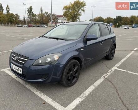 Синий Киа Сид, объемом двигателя 1.58 л и пробегом 252 тыс. км за 5800 $, фото 1 на Automoto.ua