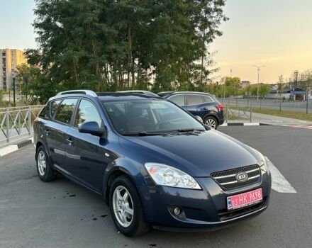 Синий Киа Сид, объемом двигателя 1.6 л и пробегом 250 тыс. км за 7500 $, фото 1 на Automoto.ua